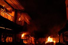 Polisi Selidiki Penyebab Kebakaran Pasar Tertua di Sukabumi