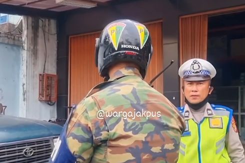 Pria Beratribut Polisi Militer Ditangkap di Senen