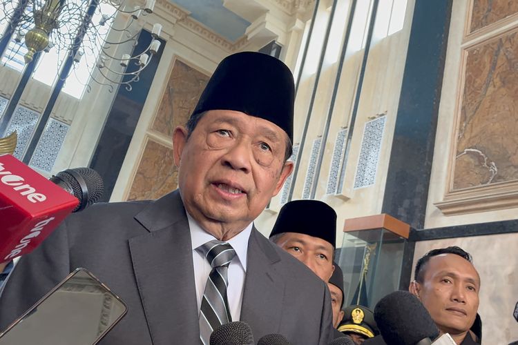 SBY Beri Pesan ke Prajurit TNI di Lebanon: Jaga Diri, Keluarga Menunggu di Tanah Air