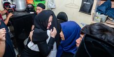 Takziah ke Rumah Affan di Menteng, Puan Peluk Ibu Korban dan Sampaikan Duka
