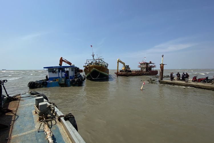 Muara Karangsong Indramayu Alami Pendangkalan Parah, Nelayan Ancam Akan Konvoi ke Jakarta