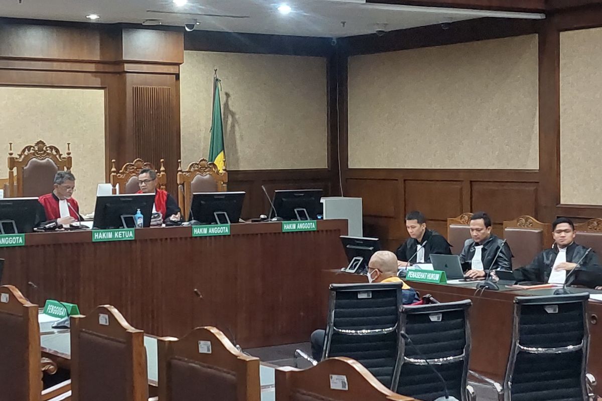 Kasus Korupsi Timah, Adik Hendry Lie Didakwa Rugikan Negara Rp 300 T
