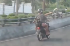 Video Pengendara Motor Acungkan Sajam di Flyover Jatingaleh Semarang