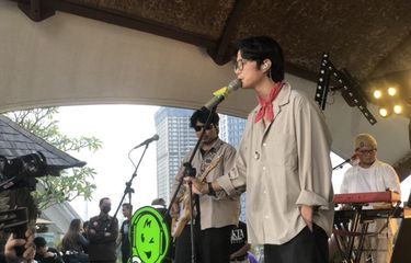 Dikta acara Chatime Sikasik bareng Gen Ok Track di Ubud Paradise, Living World Alam Sutera, Tangerang Selatan pada Minggu (9/4/2023)