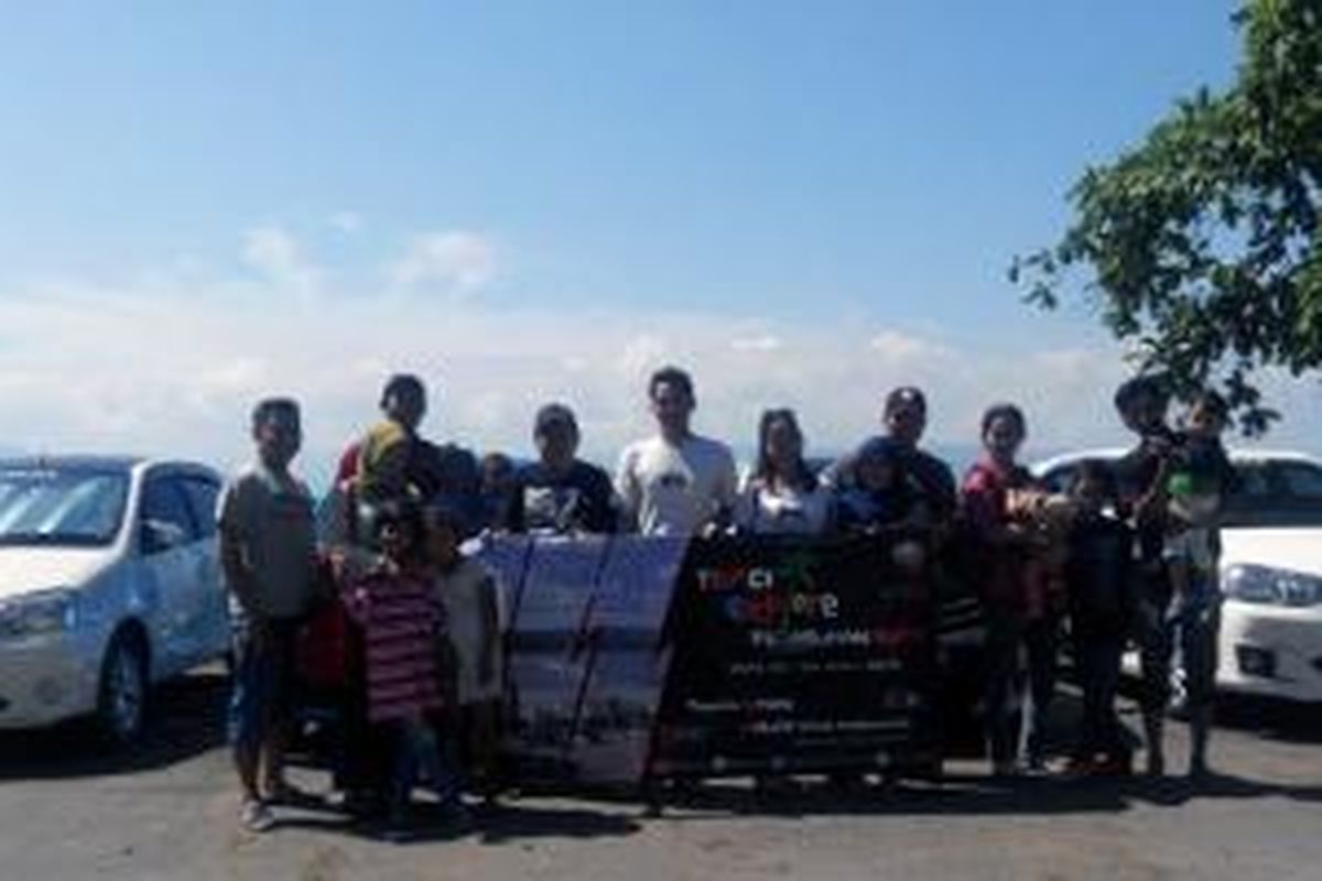 Toyota Etios Valco Club Indonesia (TEVCI) buktikan Etios Valco tak loyo di touring menuju Pantai Sawarna, Banten, Jawa Barat.