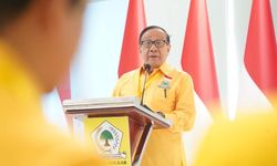 Hasil Rapat Dewan Kehormatan DPP Golkar, Dukung Airlangga hingga Minta Wacana Munaslub Dihentikan