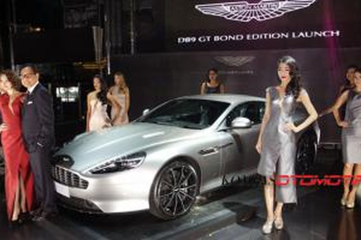 Satu-satunya unit Aston Martin DB9 GT Bond Edition untuk Indonesia resmi diperkenalkan di Jakarta, Jumat (5/11/2015).