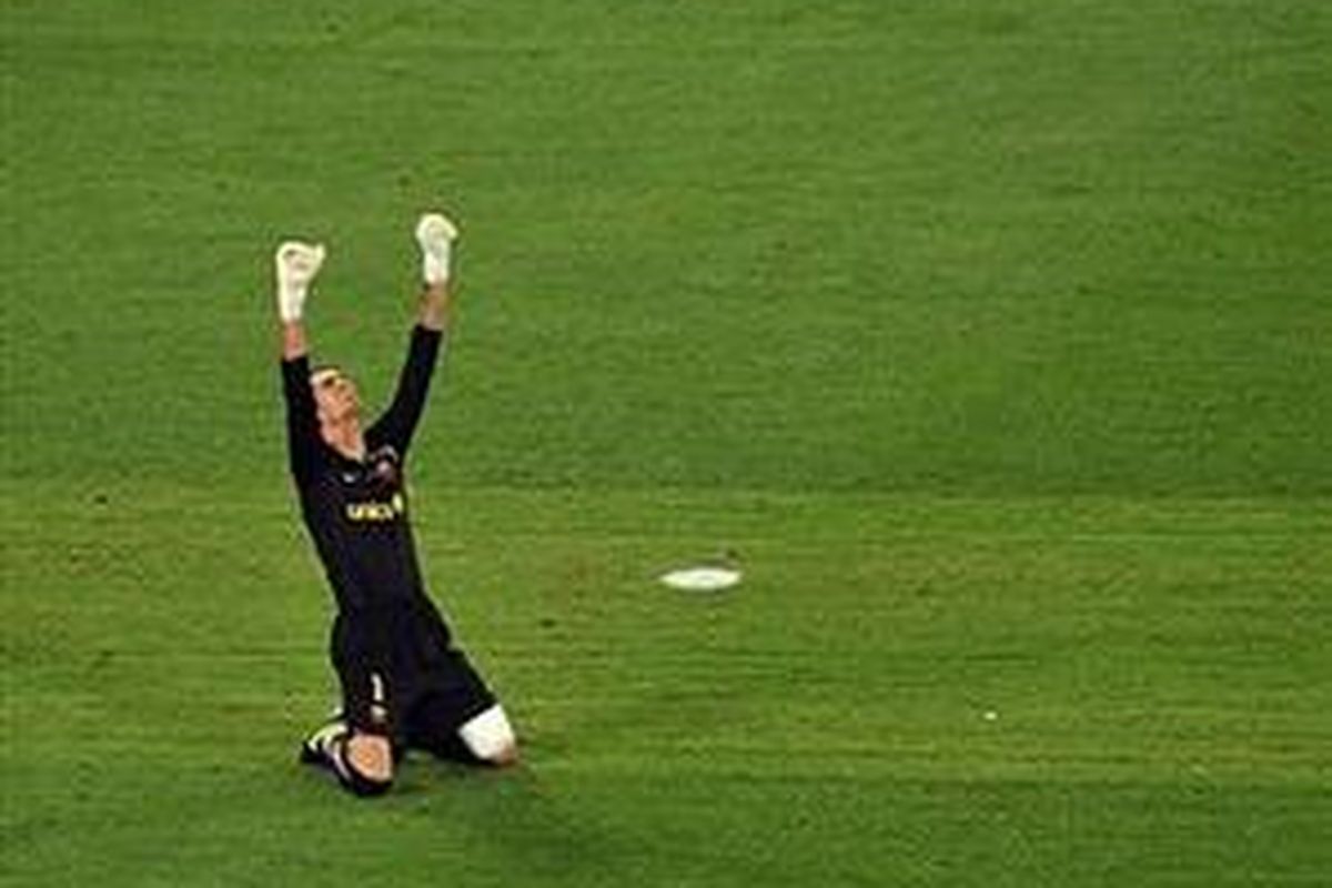 Kiper Barcelona, Victor Valdes.