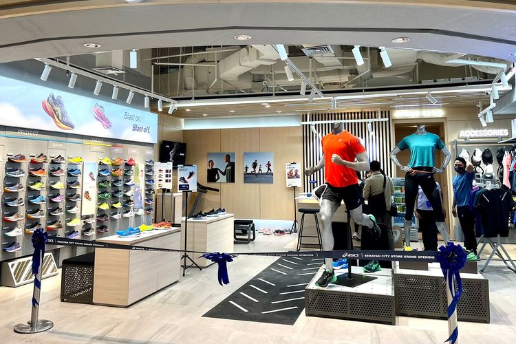 Tampilan store ASICS di Senayan City Mall yang resmi dibuka pada Rabu (9/11/22) 