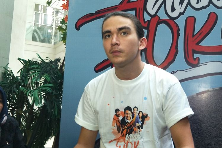 Artis peran Chris Laurent saat ditemui di gala premiere film Anak Hoki di Epicentrum, Rasuna Said, Jakarta Selatan, Senin (18/2/2019).