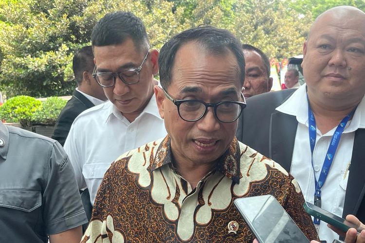 Menteri Perhubungan Budi Karya Sumadi saat ditemui di Hotel Westin, Jakarta, Senin (11/12/2023). 