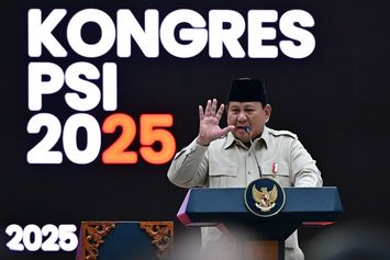 Prabowo Hadiri Malam Penutupan Kongres PSI 2025 di Solo