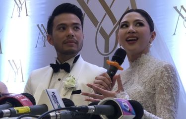 Yakup Hasibuan dan Jessica Mila di kawasan HKBP Rawamangun, Jumat (5/5/2023(.