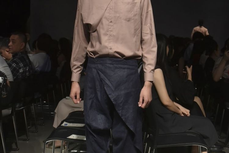 Koleksi (X)S.M.L di Tokyo Fashion Week