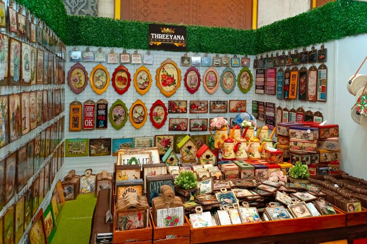 Produk Threeyana Decoupage pada pameran INACRAFT on October 2023 di JCC, Senayan, Jakarta (5/10/2023)