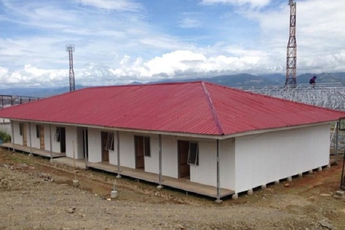 Pembangunan hunian sementara (huntara) di Sulawesi Tengah.