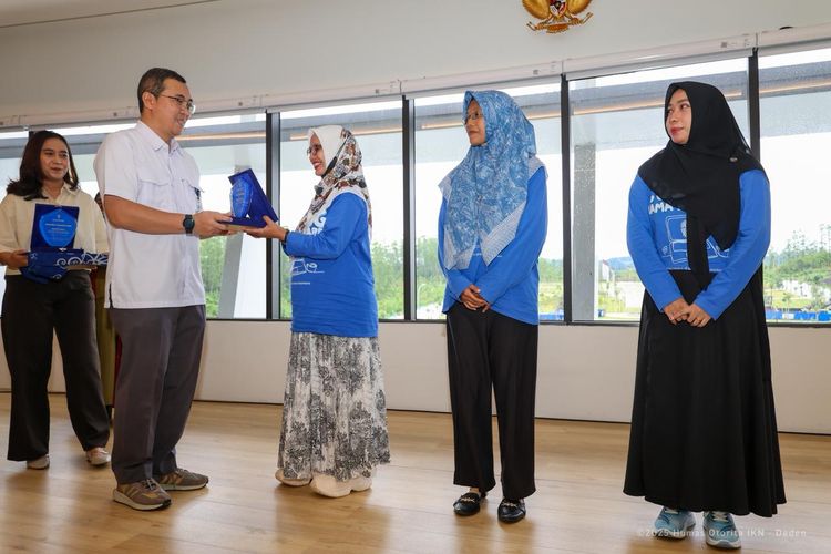 Ikut Pelatihan 10 Minggu, Ibu-Ibu di IKN Kini Melek Literasi Digital