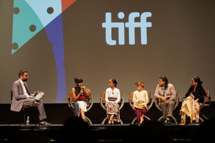 Tim film The Seen and Unseen saat di Toronto International Film Festival di Toronto, Kanada, Minggu (12/9/2017).