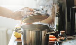 Waspada, Ini 6 Kebiasaan Sepele di Dapur yang Berbahaya 