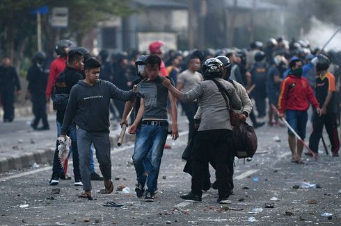 Kominfo Imbau Masyarakat Tak Sebar Foto-Video Kekerasan Unjuk Rasa