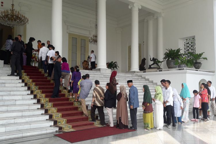 Suasana halal bihalal yang digelar Presiden Joko Widodo di Istana Presiden Bogor, Jawa Barat, Jumat (15/6/2018).