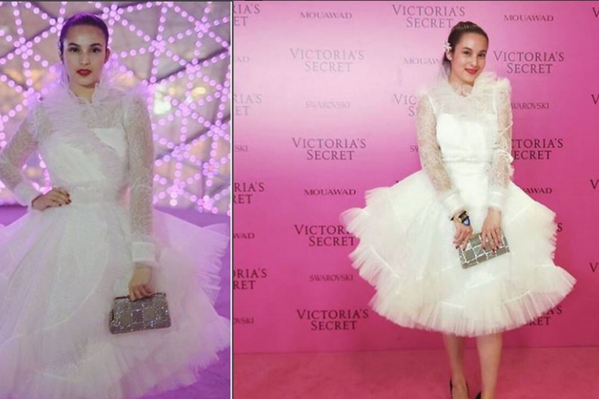 Chelsea Islan di ajang fashion show Victoria Secret 2017.