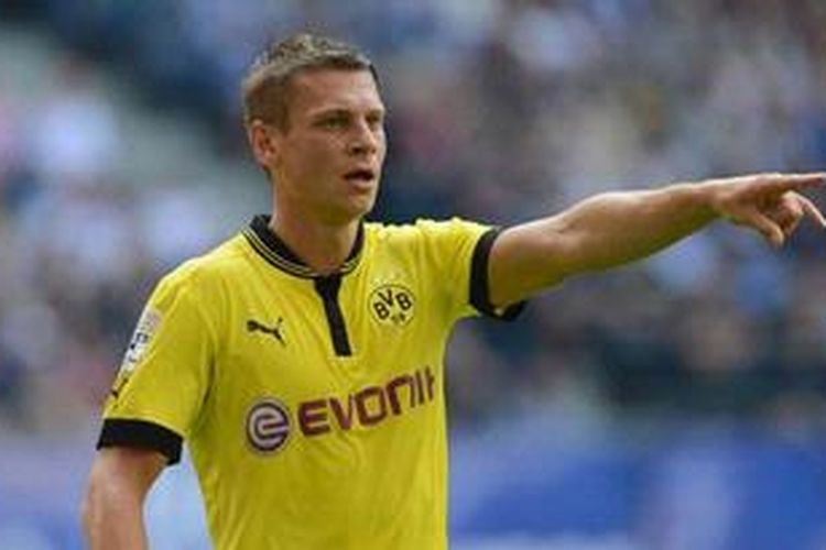 Bek kanan Borussia Dortmund, Lukasz Piszczek.
