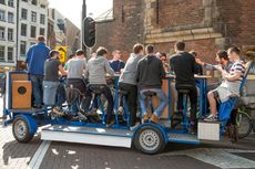 Ganggu Ketertiban Umum, Amsterdam Larang Bir Sepeda