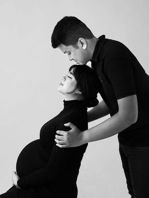 Pasangan suami istri asal Yogyakarta, Daniel Oscar Baskoro dan Erlinda Aji Ayuningrum, menyambut kelahiran anak pertama dengan memberikan nama hasil kombinasi teknologi ChatGPT.