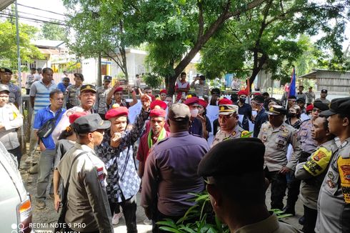 Kapolres Belu Diduga Merusak Kawasan Hutan, Mahasiswa Gelar Aksi Demo