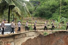 Jembatan Darurat Dibangun untuk Warga Terdampak Bencana Sukabumi