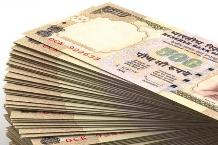 Mata uang India adalah rupee.

