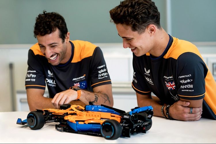 Lego x McLaren Formula 1 Race Car
