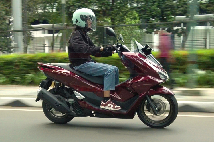 Test ride New Honda PCX 160