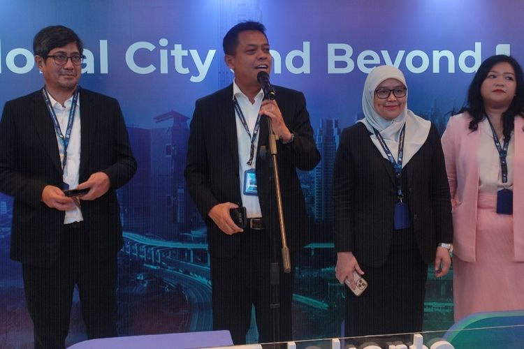 Sekretaris Daerah (Sekda) DKI Joko Agus Setyono mewakilkan Penjabat Gubernur DKI Heru Budi Hartono dalam acara Jakarta Invesment Forum 2023 di salah satu hotel di Jakarta Selatan, Kamis (3/8/2023). 