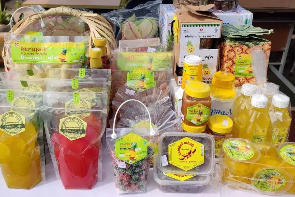 Ragam produk Ina Ini Aja yang diproduksi di Pemalang, Jawa Tengah.