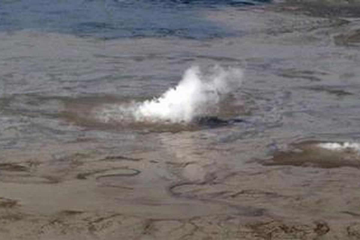 This picture taken on May 26, 2010 shows an aerial view of the Lapindo mud volcano and the mud it has spewed in Porong, Sidoarjo district, on East Java. Four years after it erupted from the well of a gas company linked to one of Indonesias richest men, the mud volcano known as Lusi is still spewing its toxic sludge over Javas countryside. All attempts to plug the geyser have failed and new spouts are opening up, threatening to destroy more villages, homes and livelihoods in the East Java district of Sidoarjo.