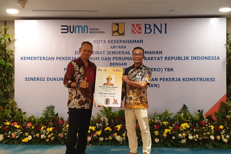 Prosesi Penandatanganan Nota Kesepahaman dilaksanakan secara langsung oleh Direktur Jenderal Perumahan Kementerian PUPR, Iwan Suprijanto dengan Direktur Network and Services PT. Bank Negara Indonesia (Persero) Tbk, Ronny Venir. Dalam kegiatan tersebut juga ditunjukkan contoh atau mock up Kartu Multifungsi Pekerja IKN dari Bank BNI.
