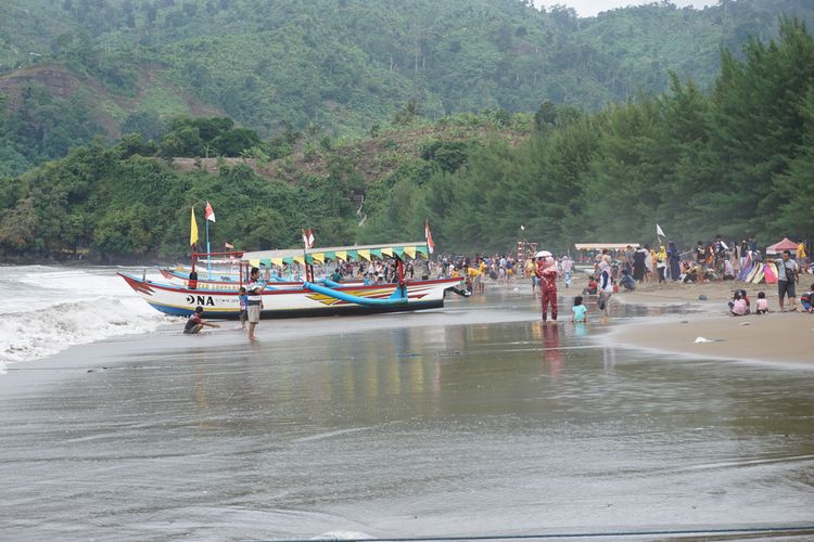 Pantai Gemah di Tulungagung