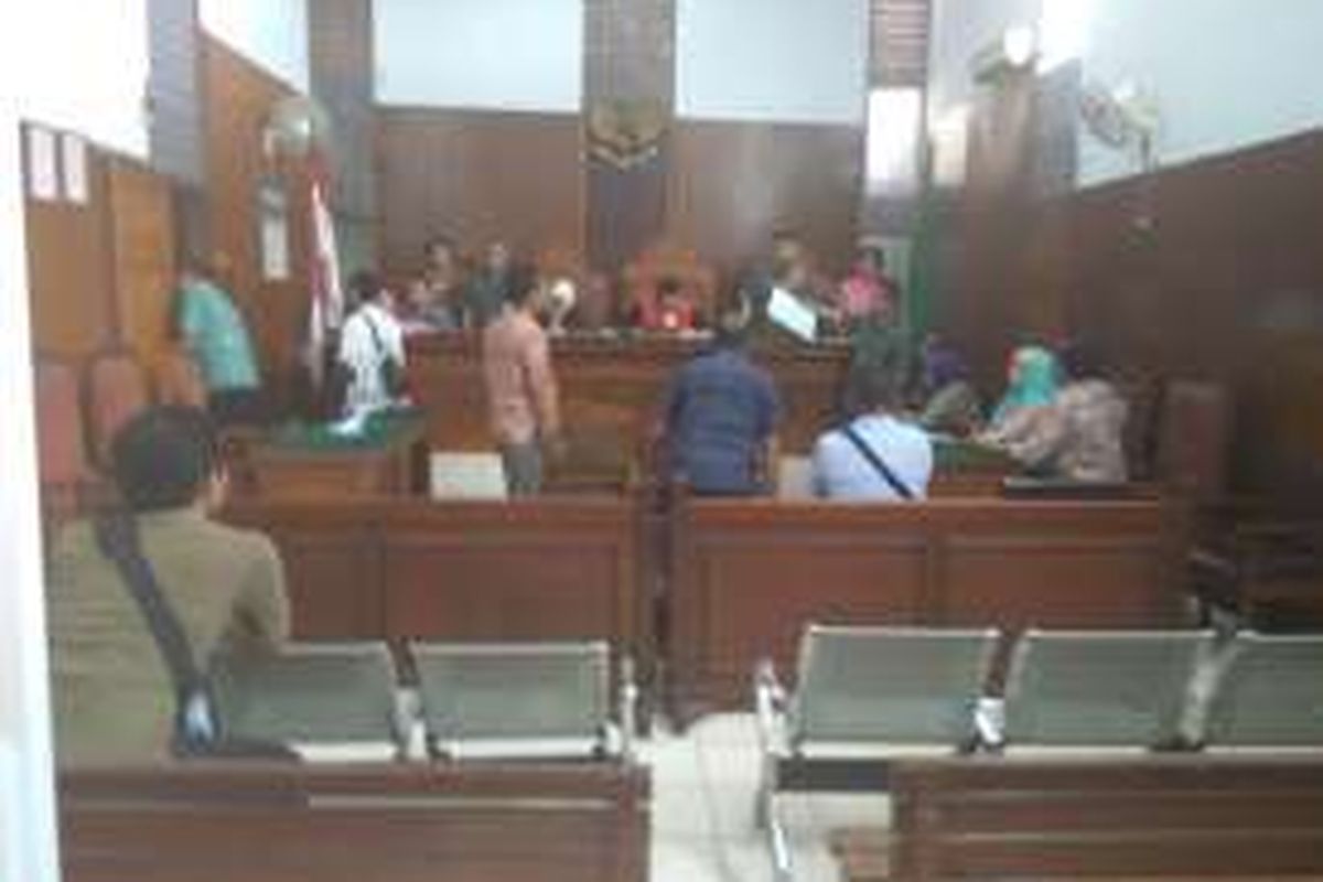 Sidang yustisi pelanggar perizinan bangunan di Pengadilan Negeri Jakarta Selatan, Jumat (25/11/2016).