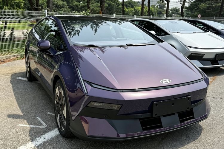 Hyundai Ioniq V, Tantang Sedan Listrik China