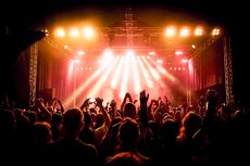 Tips-tips agar Mendapatkan Pengalaman Menonton Konser yang Menyenangkan