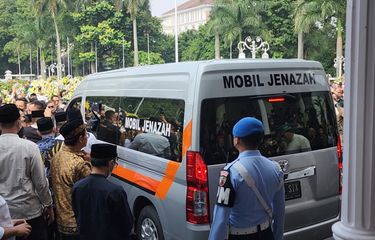 [POPULER NUSANTARA] Oknum Suporter PSIS Semarang ...