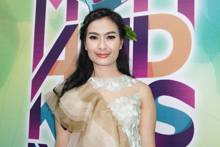 Penyanyi dangdut Iis Dahlia saat ditemui di acara Mom and Kids Awards 2018 di MNC Studios, Kebon Jeruk, Jakarta Barat, Sabtu (21/7/2018).