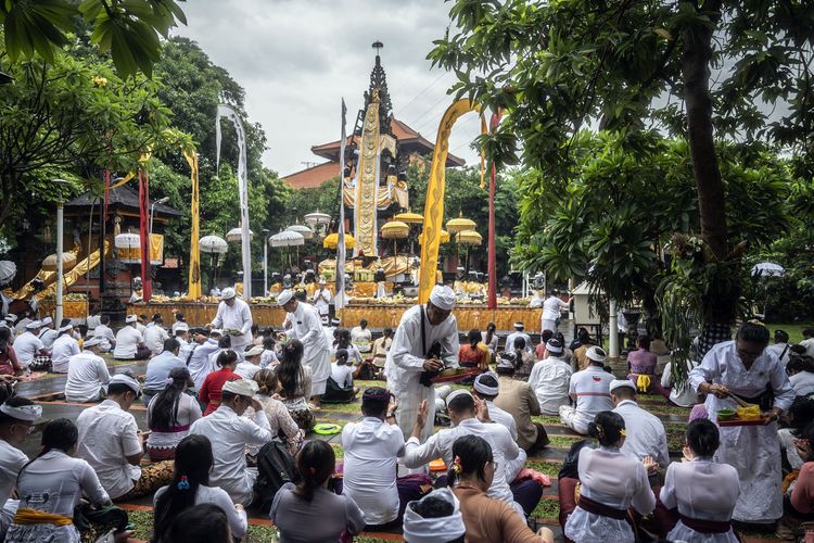 Hari Raya Galungan dan Kuningan Waktu, Makna, Tradisi, dan Rangkaian Acara