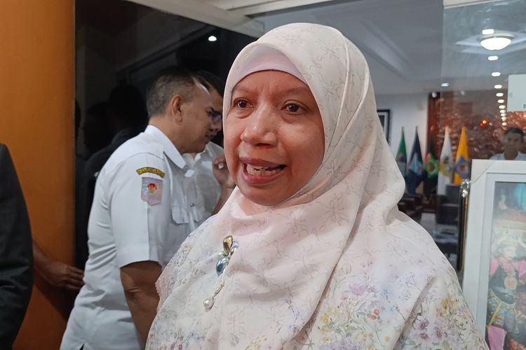 Gantikan Tugas Bupati Lombok Barat, Wabup Nurul Adha Mengaku Takut