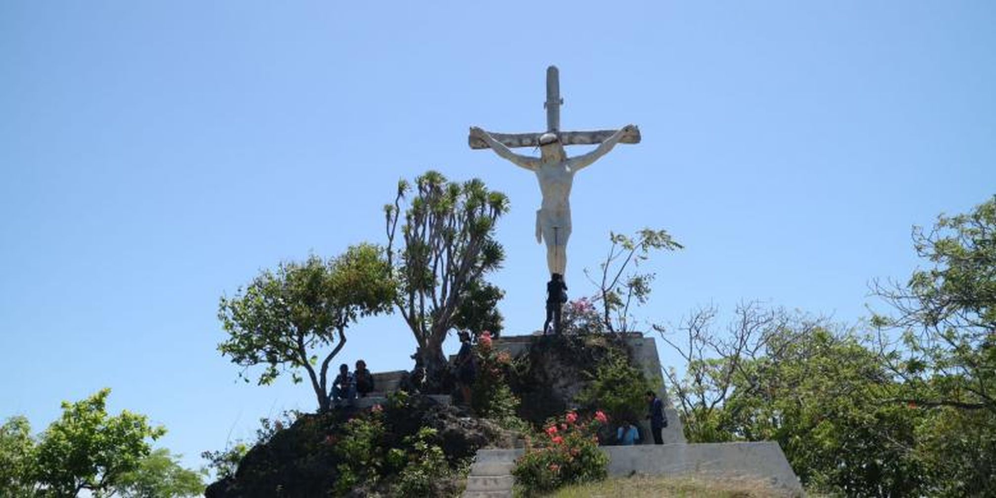 Bukan di Brasil, Ini Patung Yesus di Ujung Timur Saumlaki