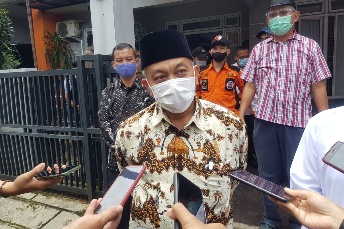 Datangi Kediaman Ruhamaben, Presiden PKS Beri Doa Dan Dukungan Di ...