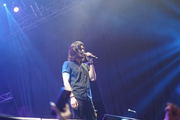 Virzha saat tampil di panggung Pasar Musik di Gambir Expo, Kemayoran, Jakarta Pusat, Jumat (10/2/2023).