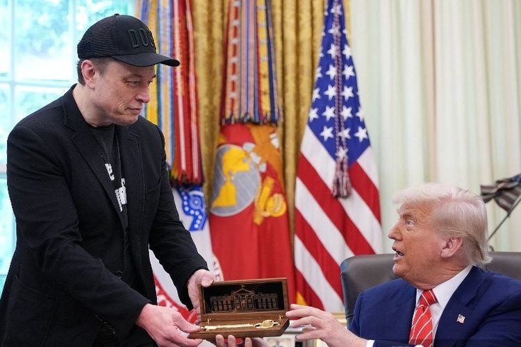 Trump Ancam Hentikan Subsidi dan Putus Kontrak dengan Elon Musk
